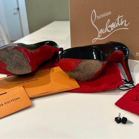 Christian Louboutin Bianca 140 Patent Calf Shoes size 38 - Picture 3 of 10